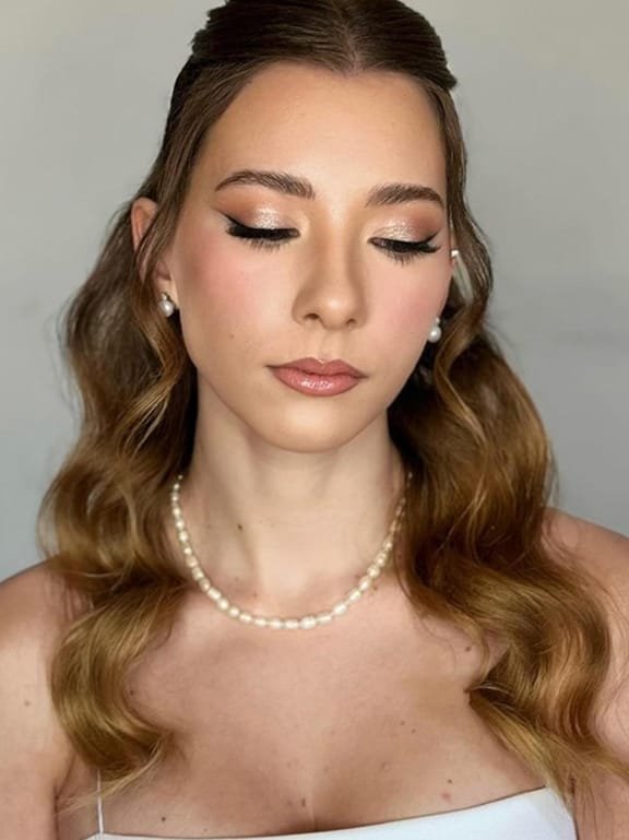 Western bridal makeup package by Kocofay Makeup Studio for a flawless wedding day look.